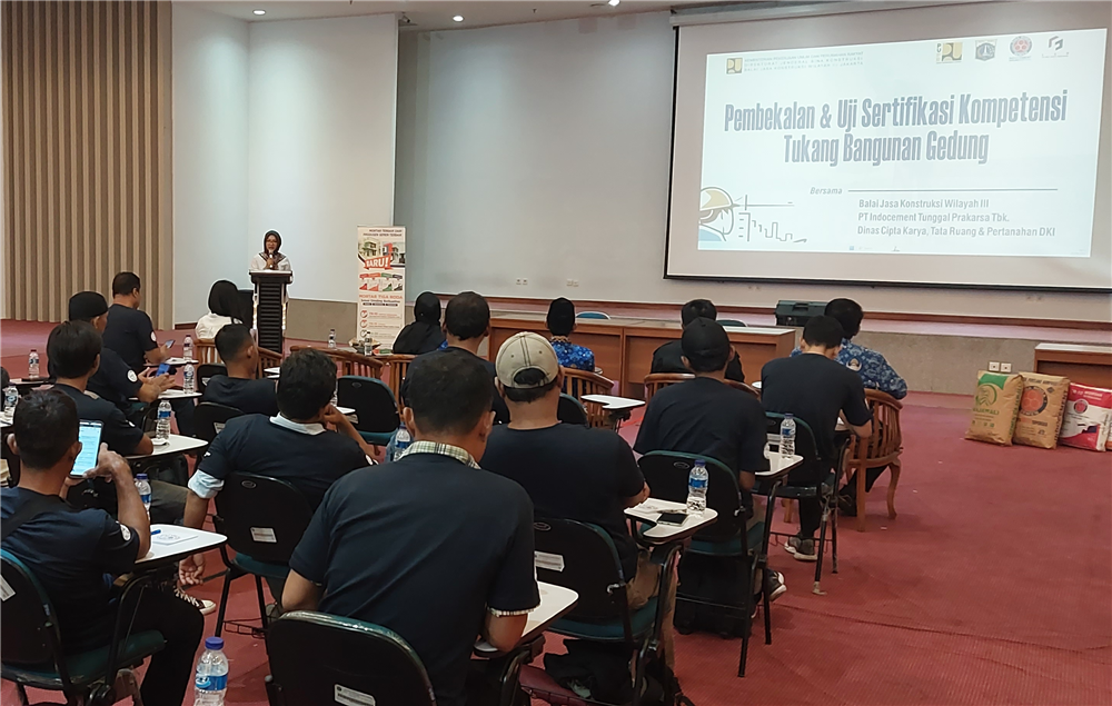 Indocement, KemenPUPR dan Dinas CKTRP Jakarta Selenggarakan Pelatihan dan Sertifikasi Tukang Bangunan Gedung